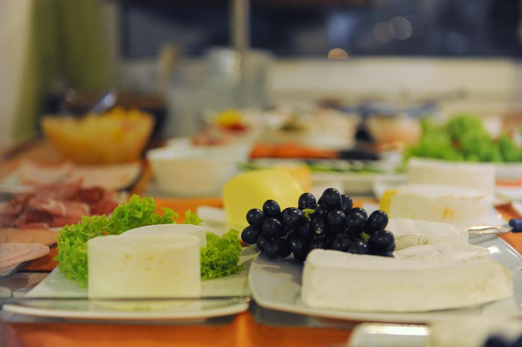 Fair Hotel Frankfurt - An Der Messe Франкфурт на Майн Екстериор снимка