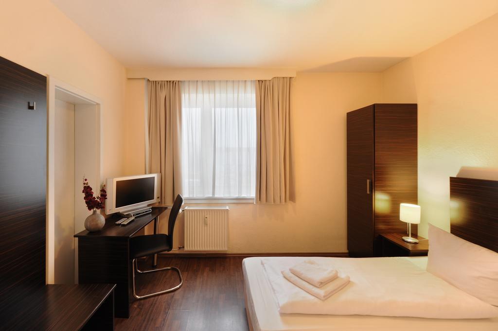 Fair Hotel Frankfurt - An Der Messe Франкфурт на Майн Стая снимка