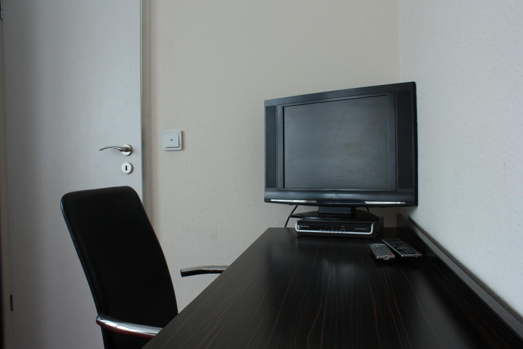 Fair Hotel Frankfurt - An Der Messe Франкфурт на Майн Стая снимка