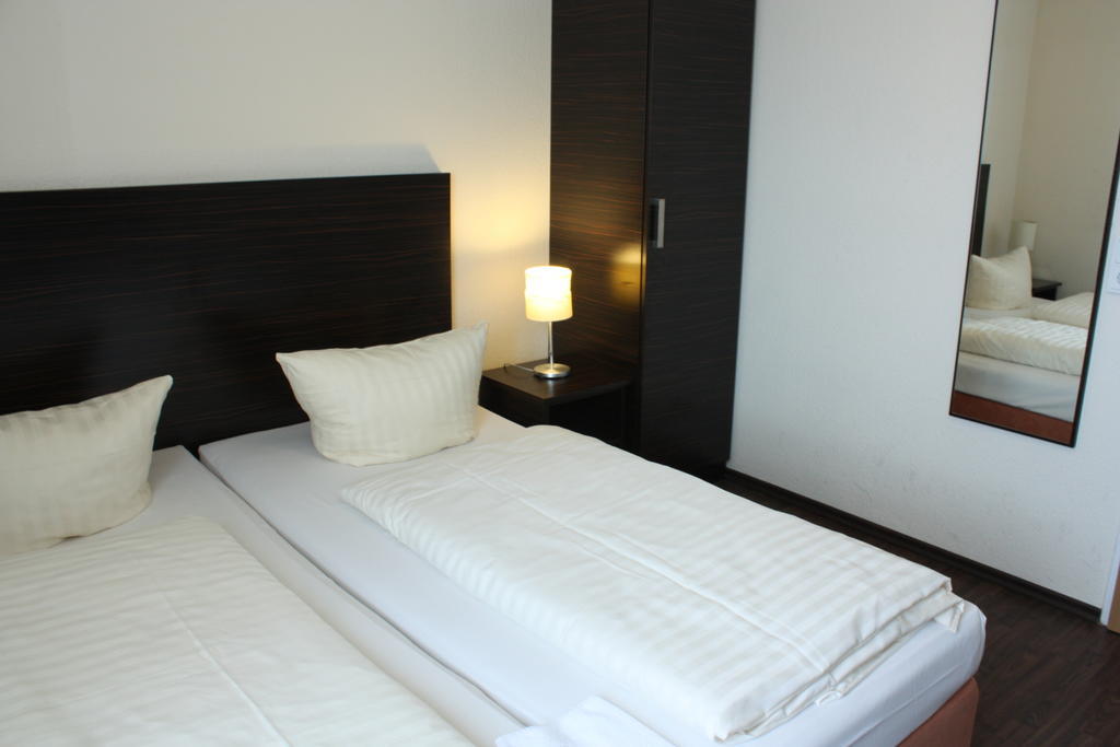 Fair Hotel Frankfurt - An Der Messe Франкфурт на Майн Екстериор снимка