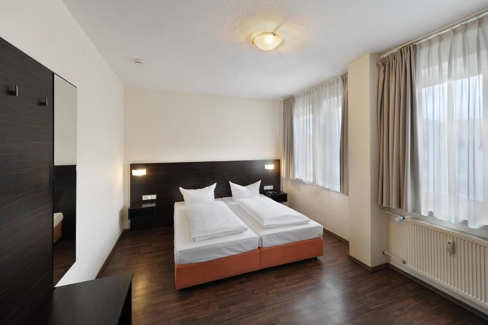 Fair Hotel Frankfurt - An Der Messe Франкфурт на Майн Екстериор снимка